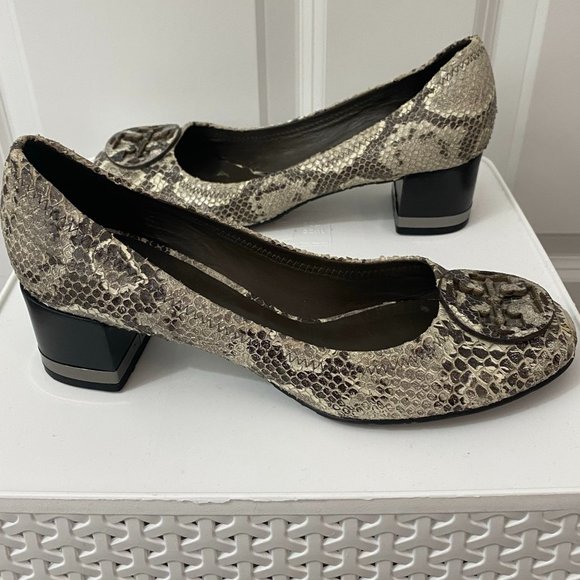 Tory Burch Shoes - LIKE NEW! Tory Burch Python Snake Logo Brown Tan Pumps Block Heels 7.5!